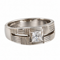 Anillo oro blanco racimo con piedra