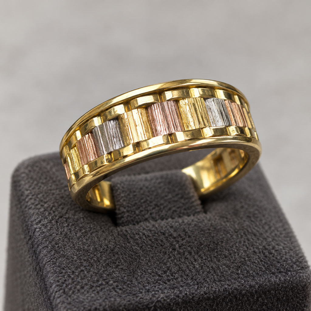 Anillo tricolor baguette