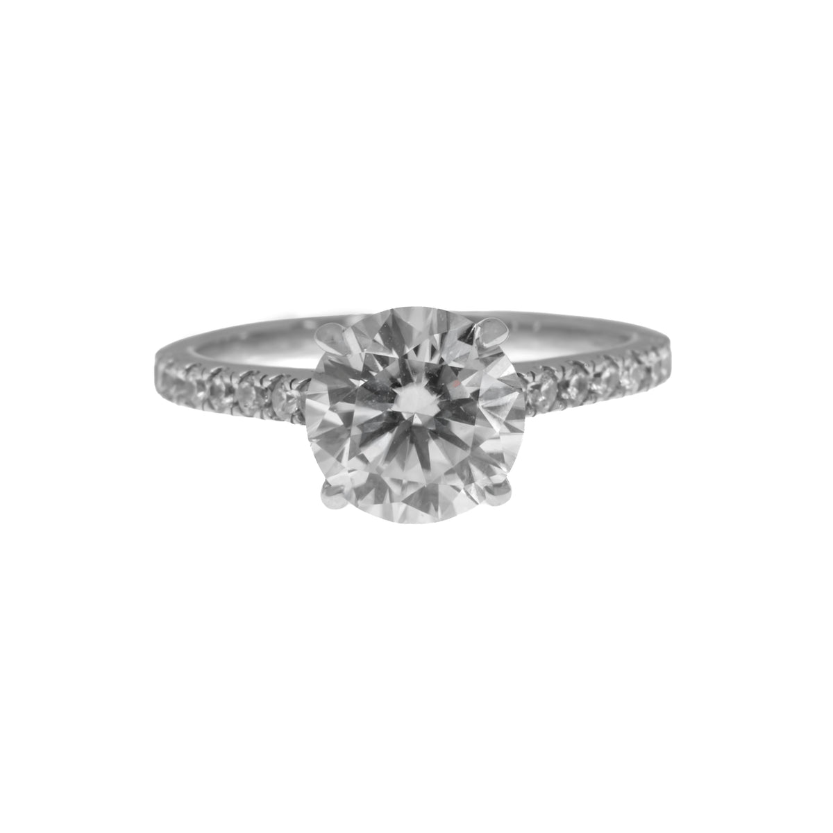 Anillo solitario con brazos pavé