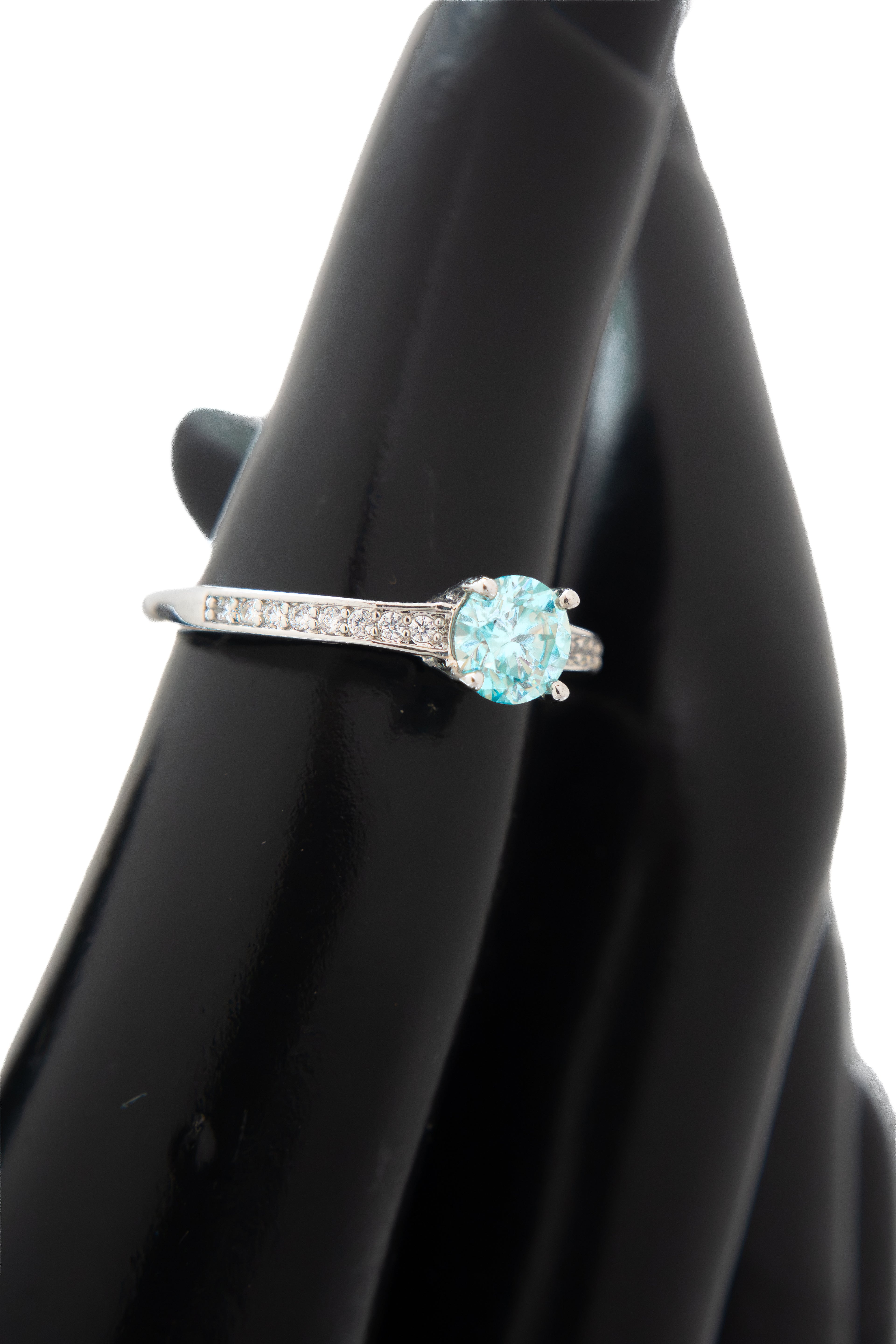 Anillo moissanita azul