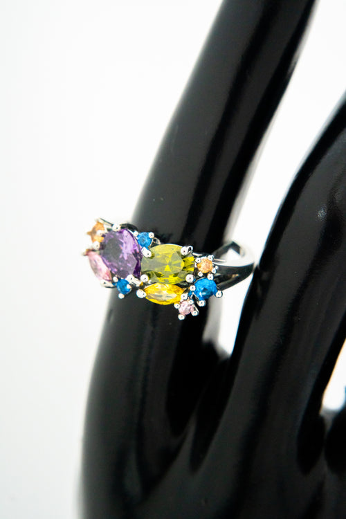 Anillo de zirconias de colores