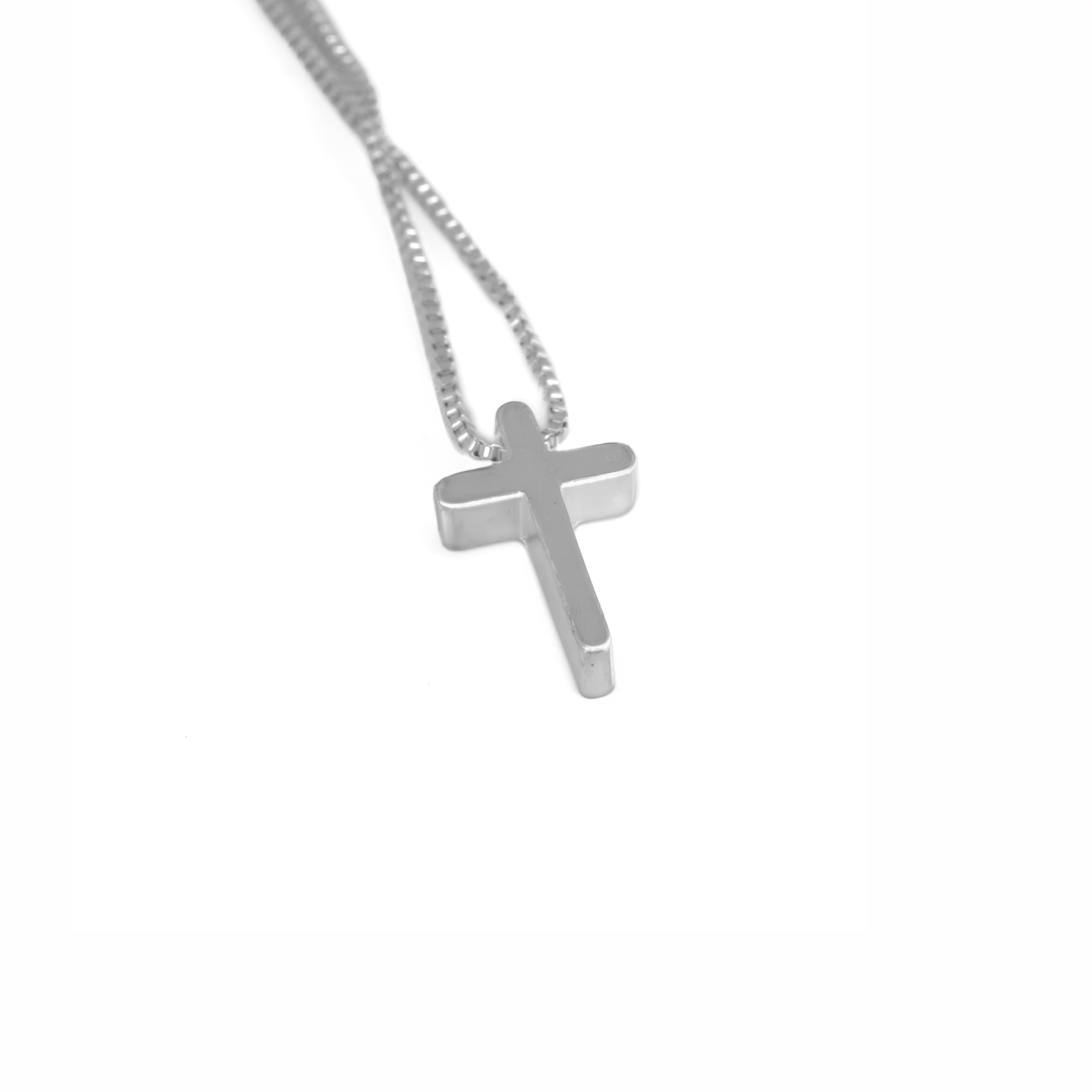 Collar Cruz Clásica
