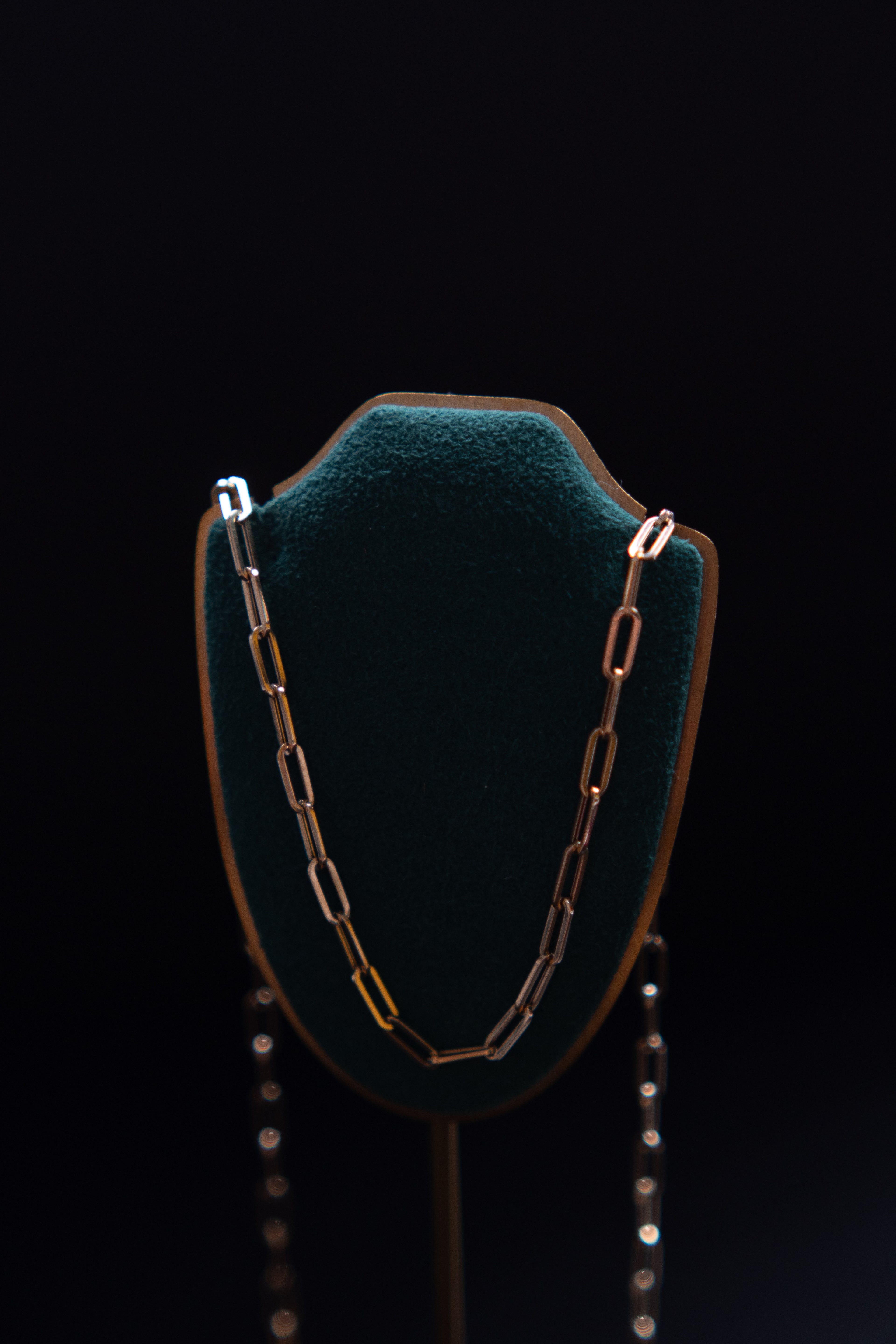 Cadena de oro con eslabones