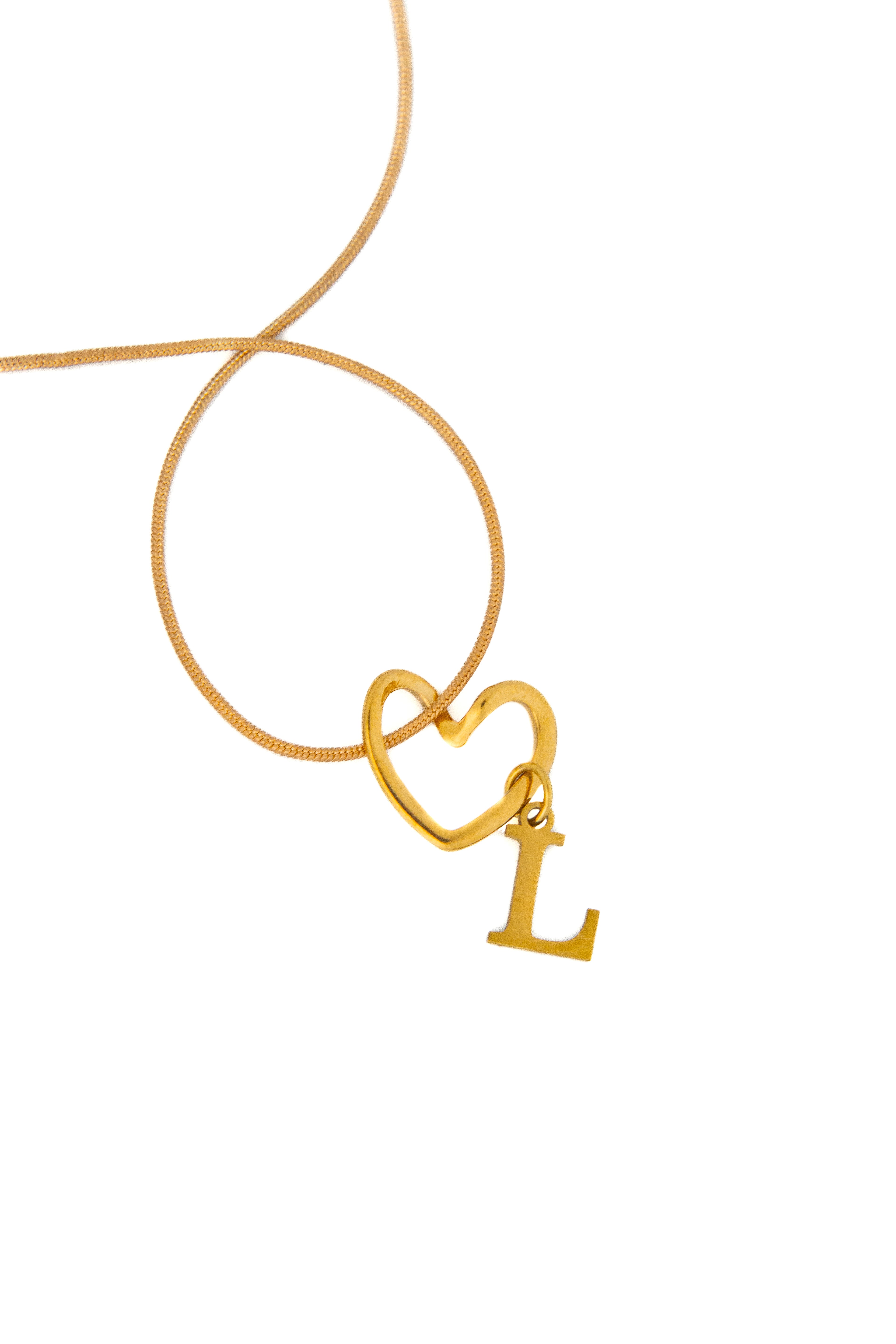 Collar Inicial Corazón Minimalista
