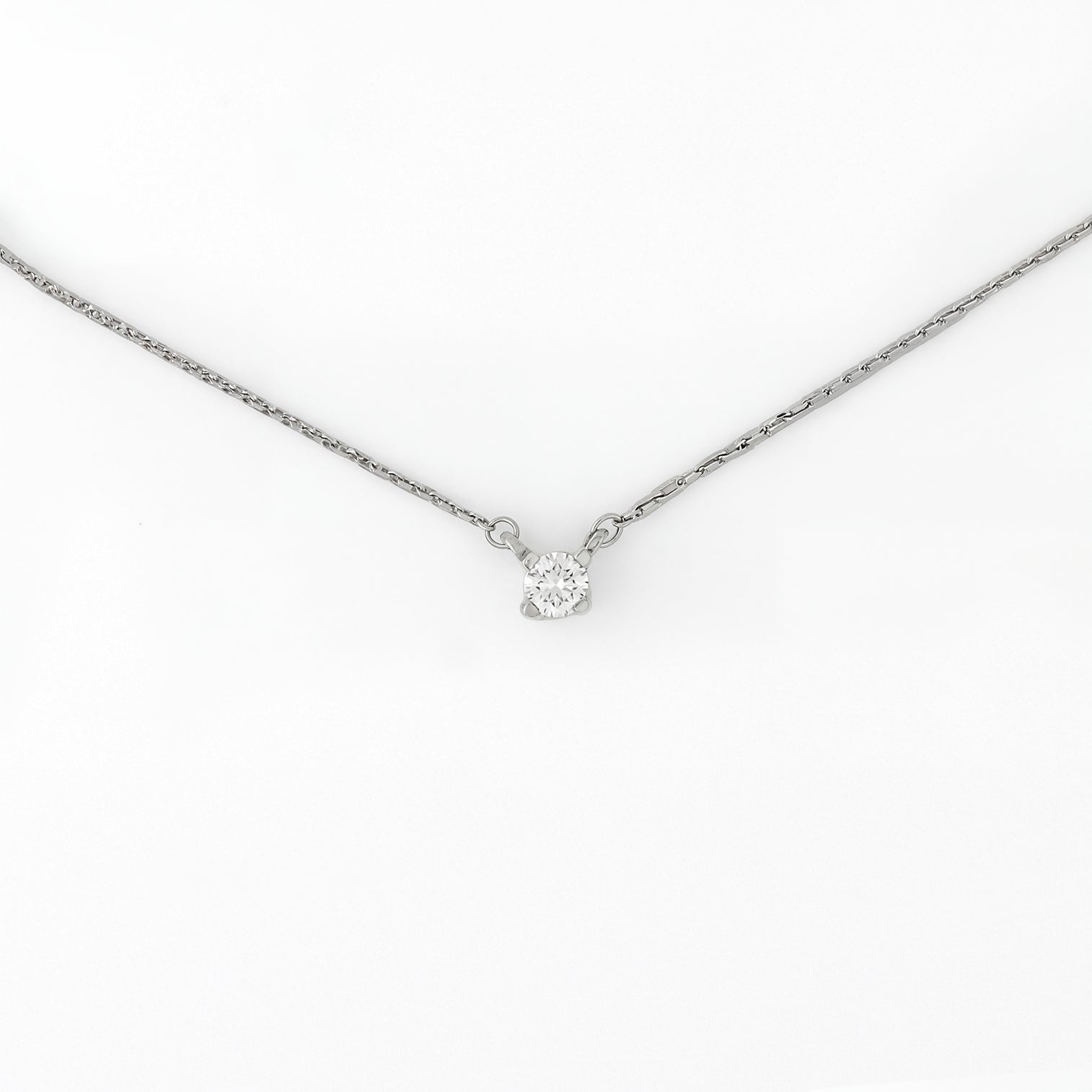 Cadena con Dije Brillante de Oro
