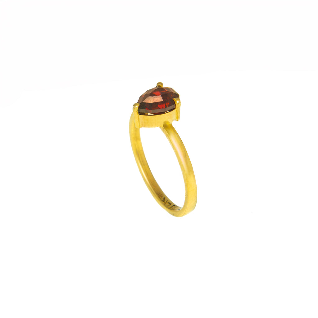 Anillo Granate