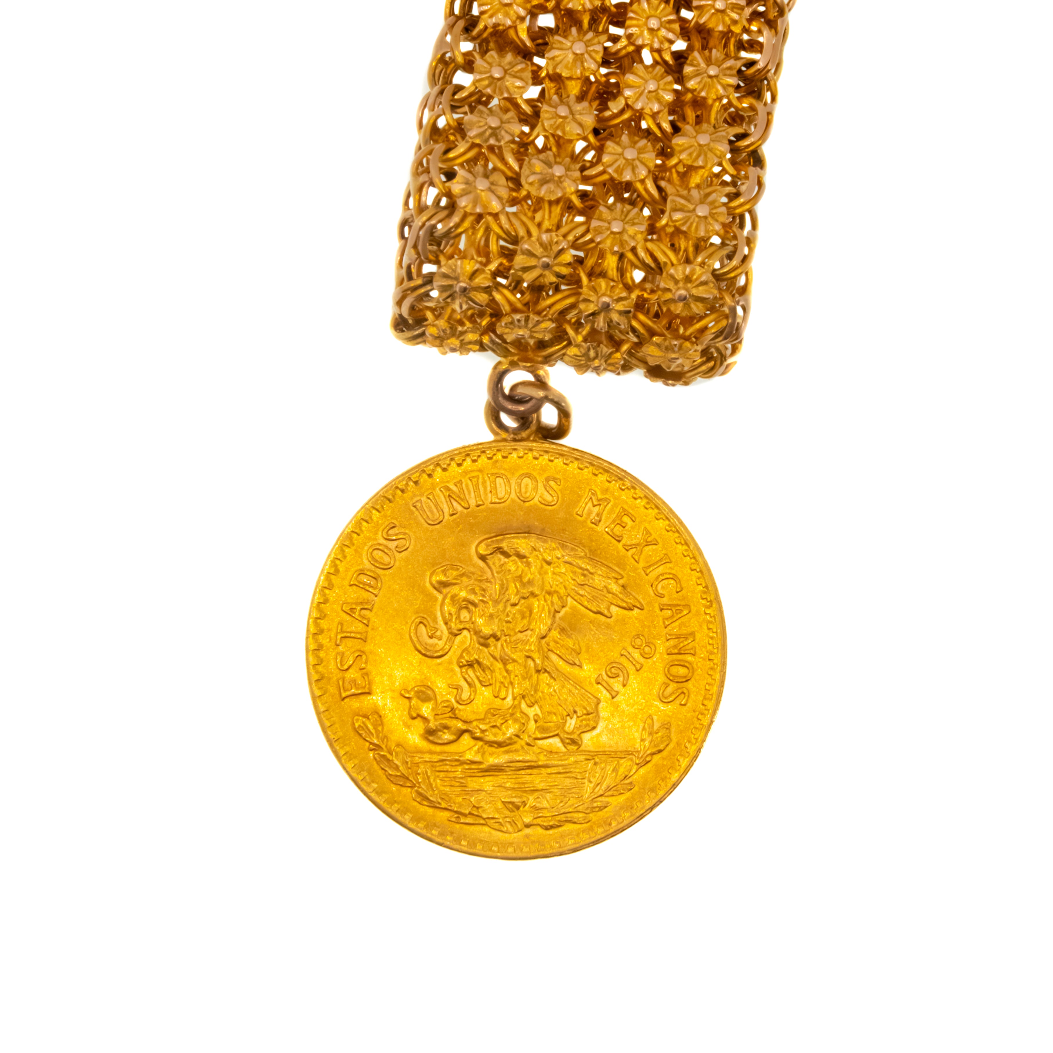 Brazalete con moneda oro