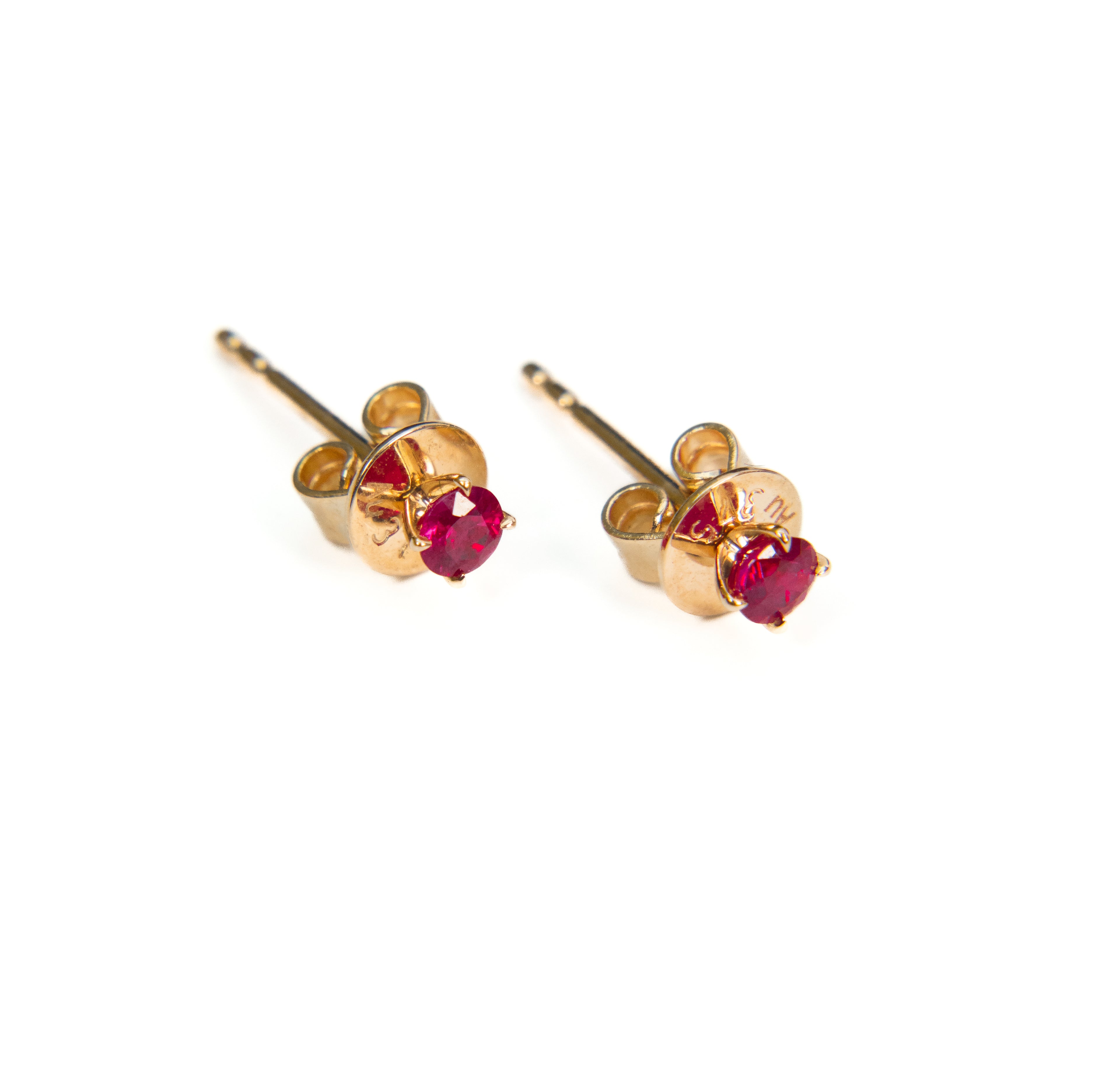 Aretes Rubí 9K