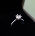 Anillo solitario plata moissanita