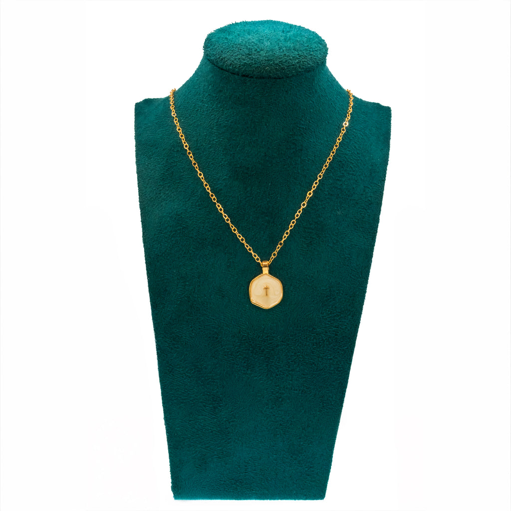 Collar Cruz Minimalista con Perla