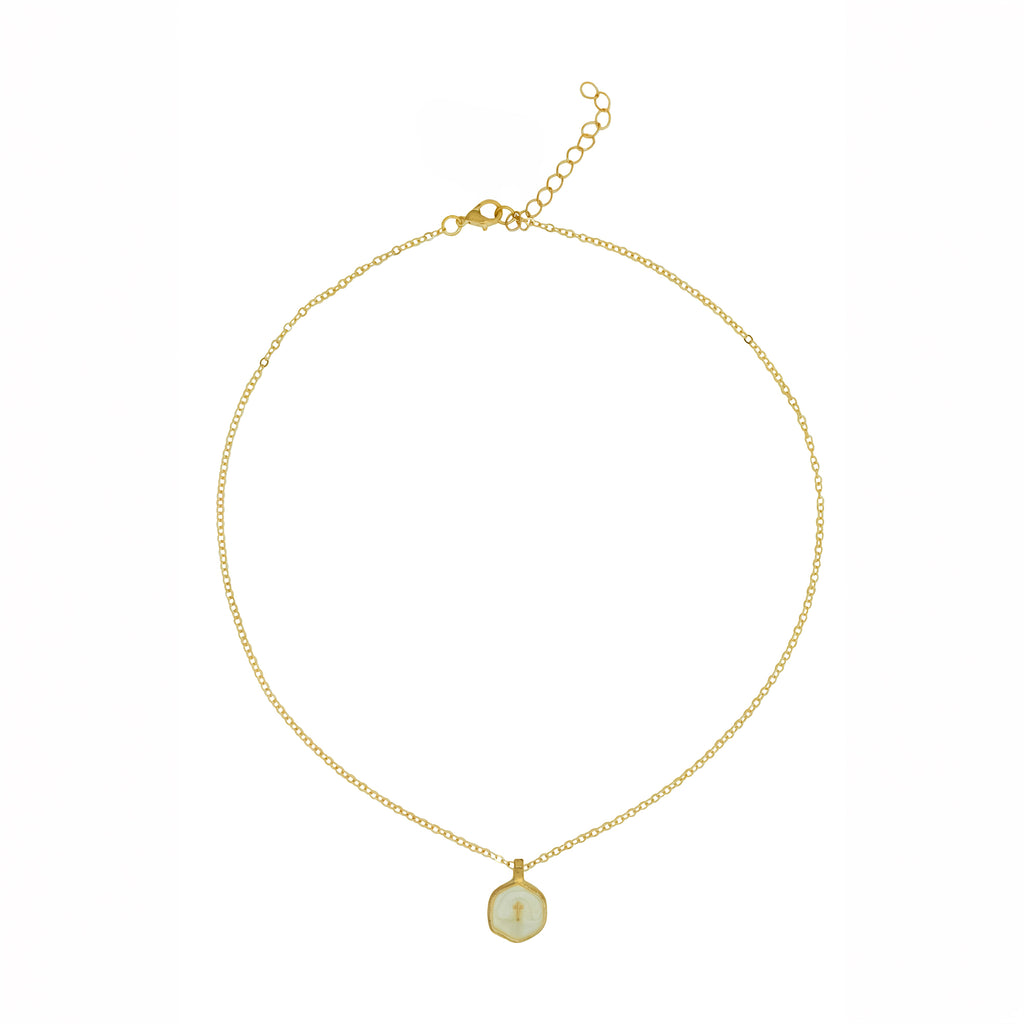 Collar Cruz Minimalista con Perla
