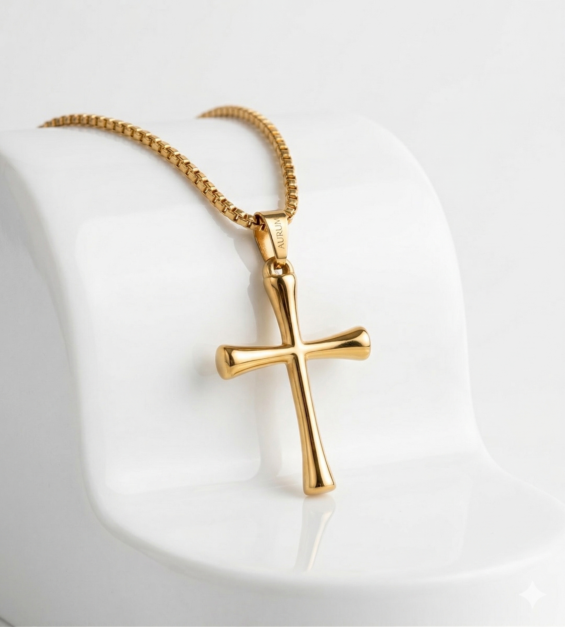 Collar Cruz Minimalista