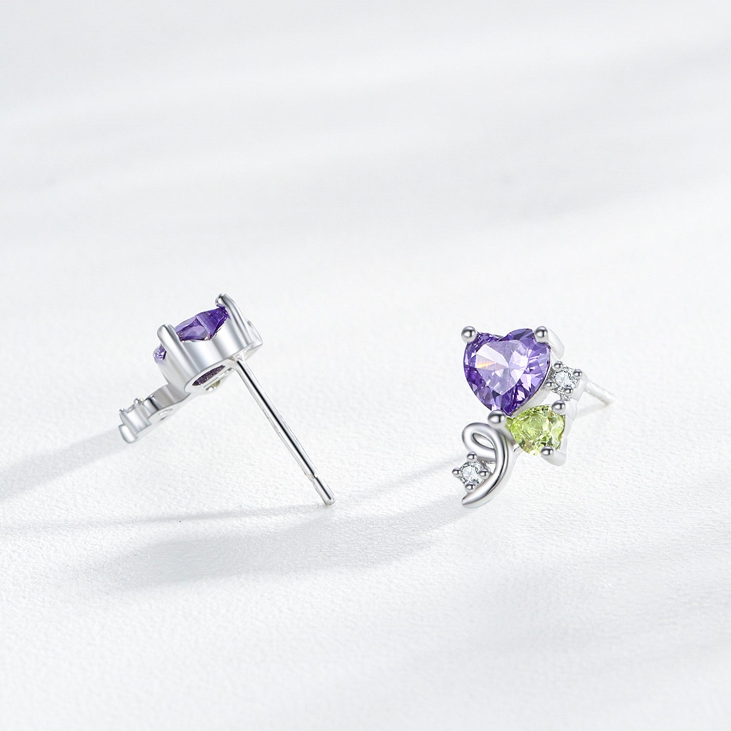Aretes Corazón Violeta