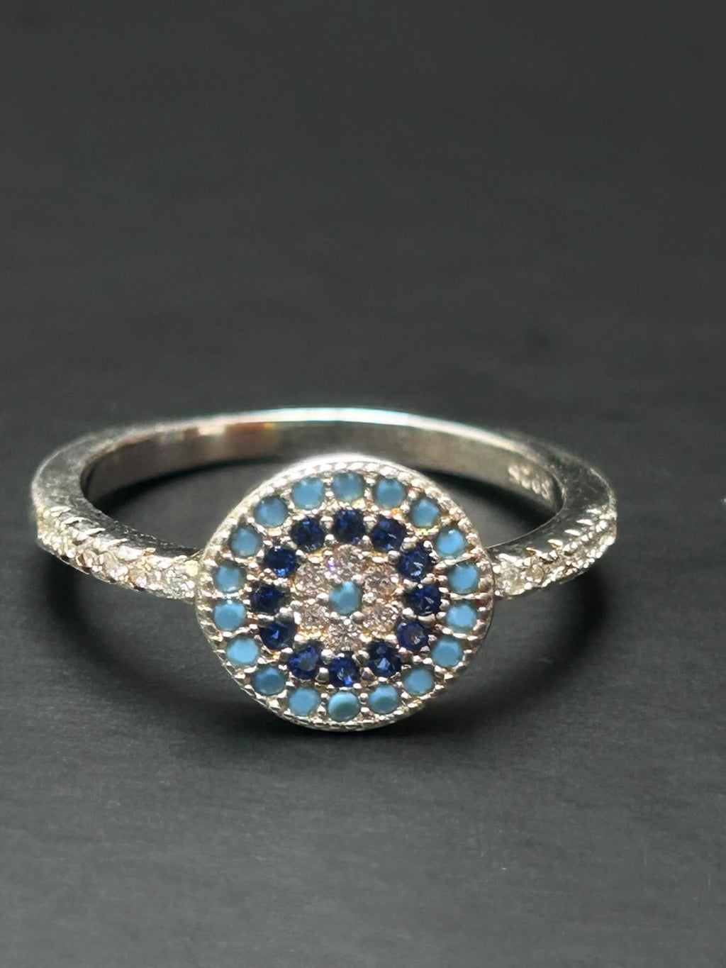 Anillo ojo turco circular