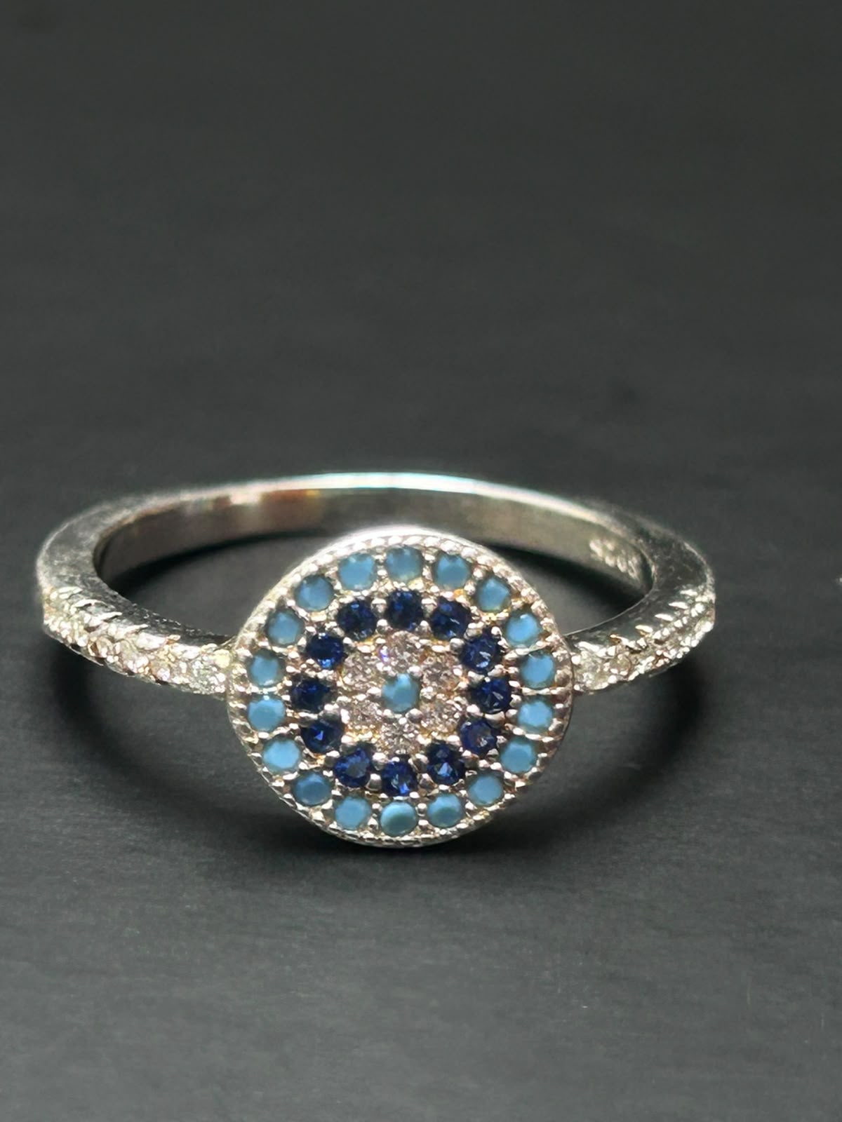 Anillo ojo turco circular