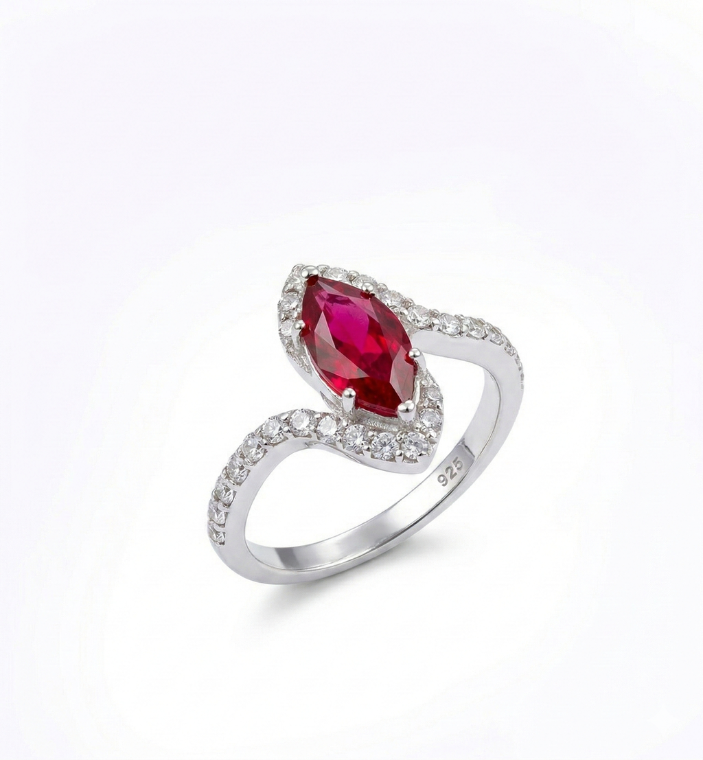 Anillo Rubí Marquise