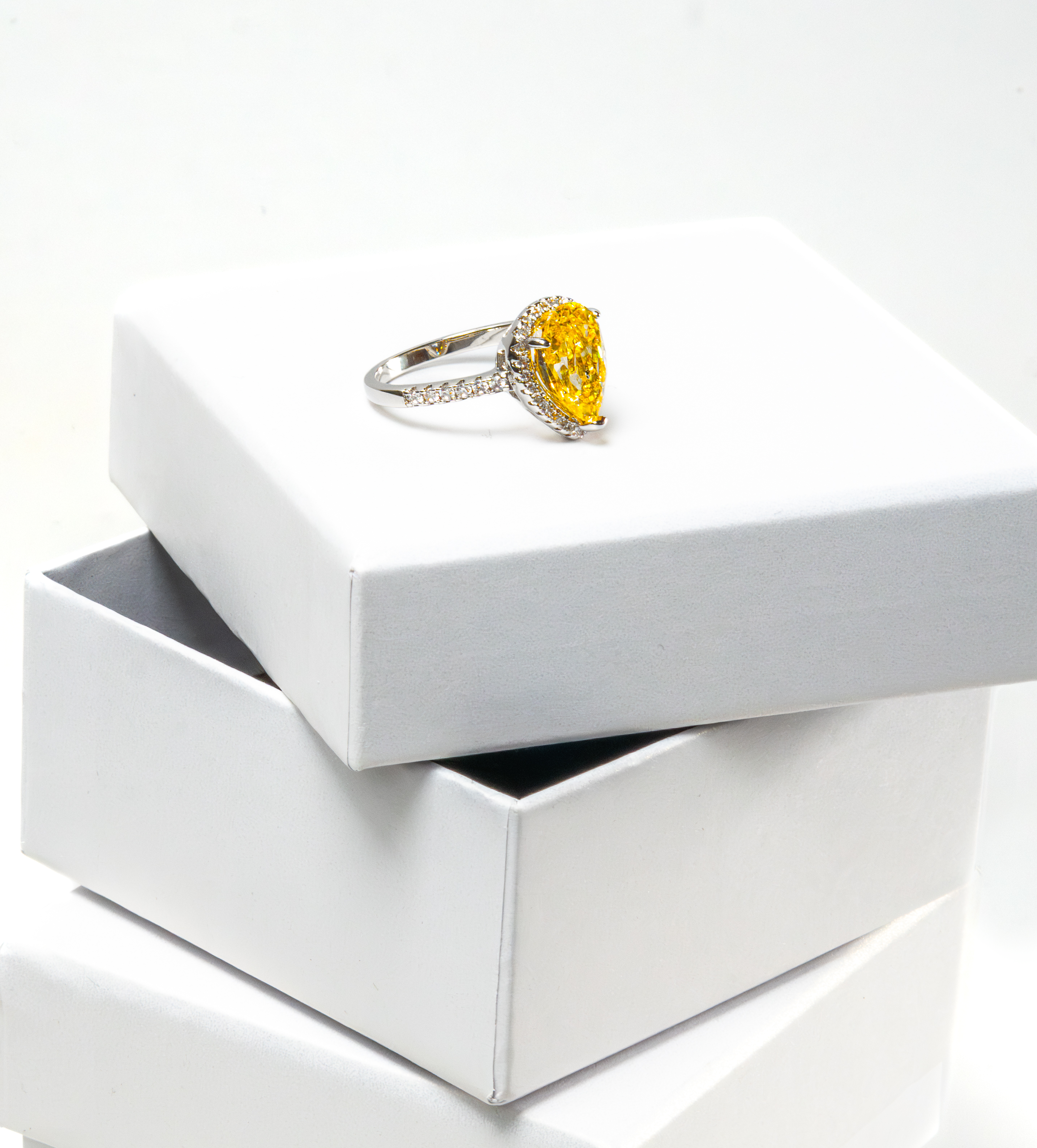 Anillo Halo Gota Amarilla