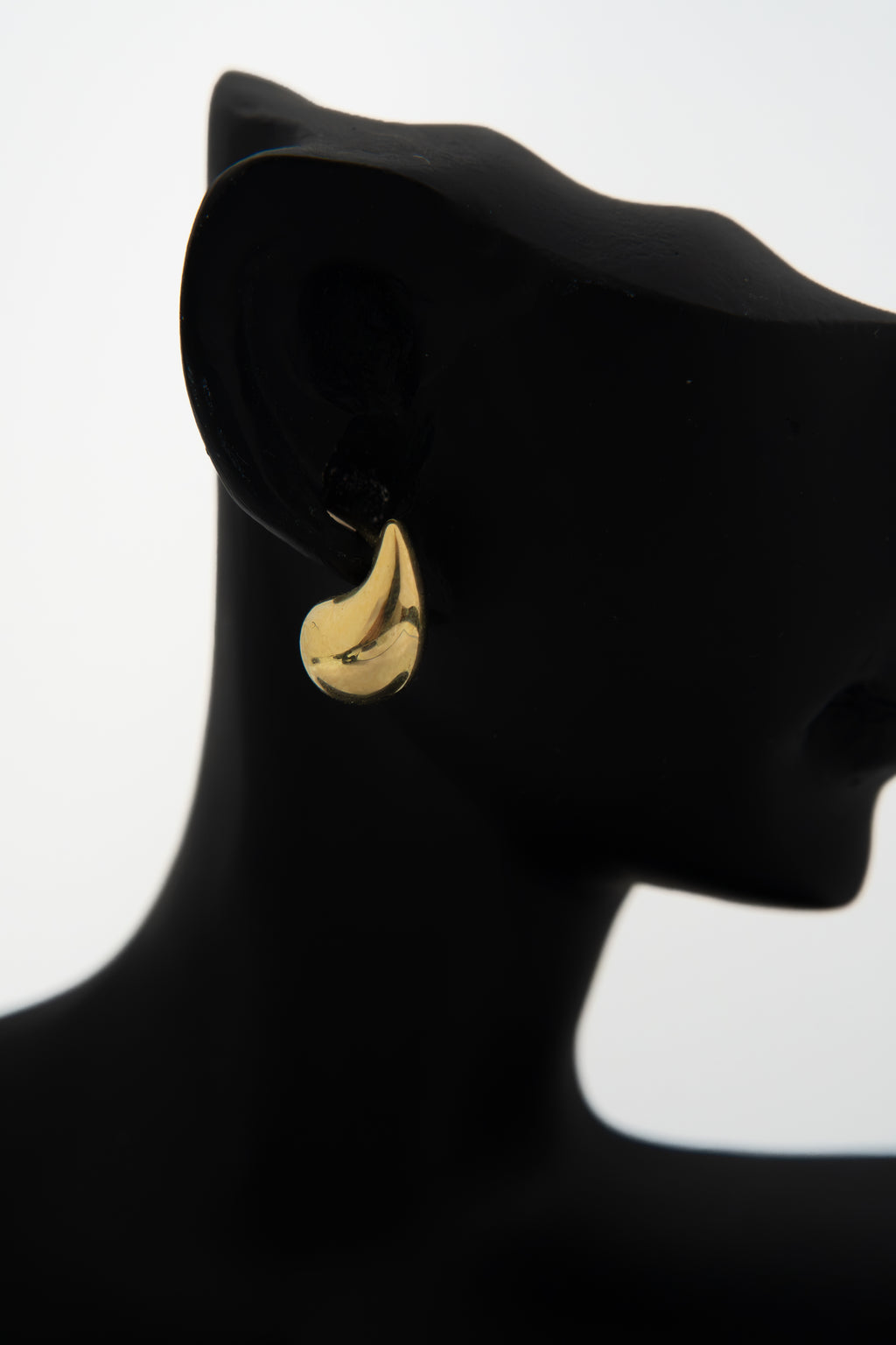 Aretes gota oro