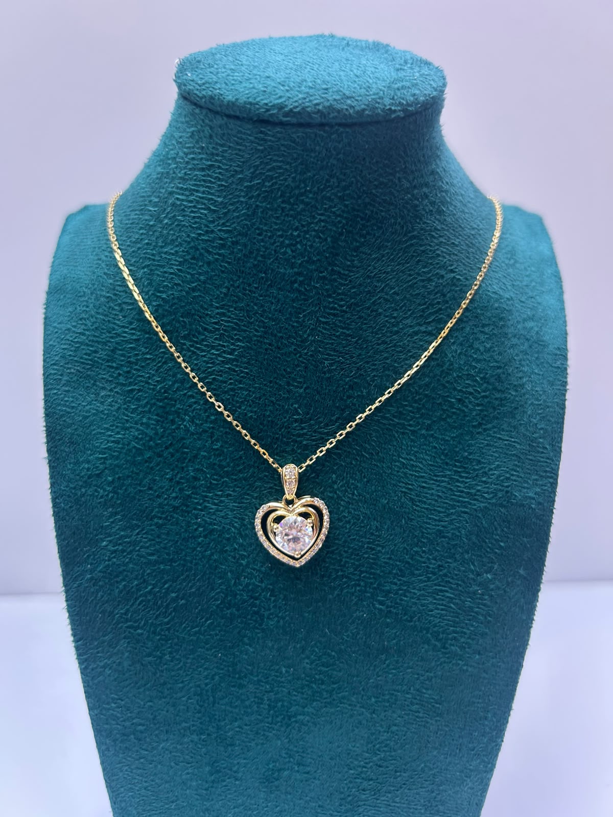 Collar corazón brillante