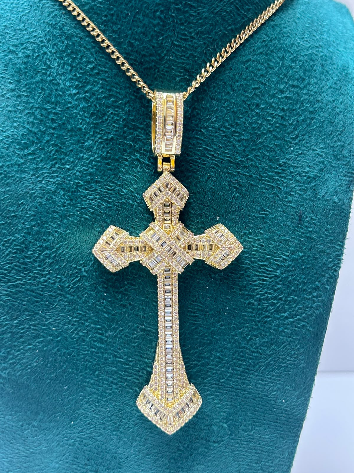 Dije cruz brillante